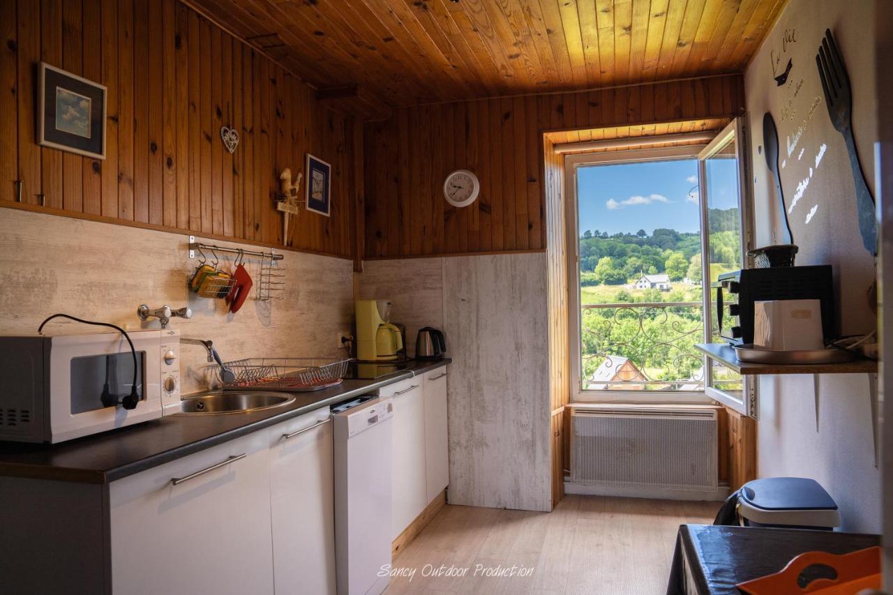 Les Tilleuls Besse-et-Saint-Anastaise Exteriör bild