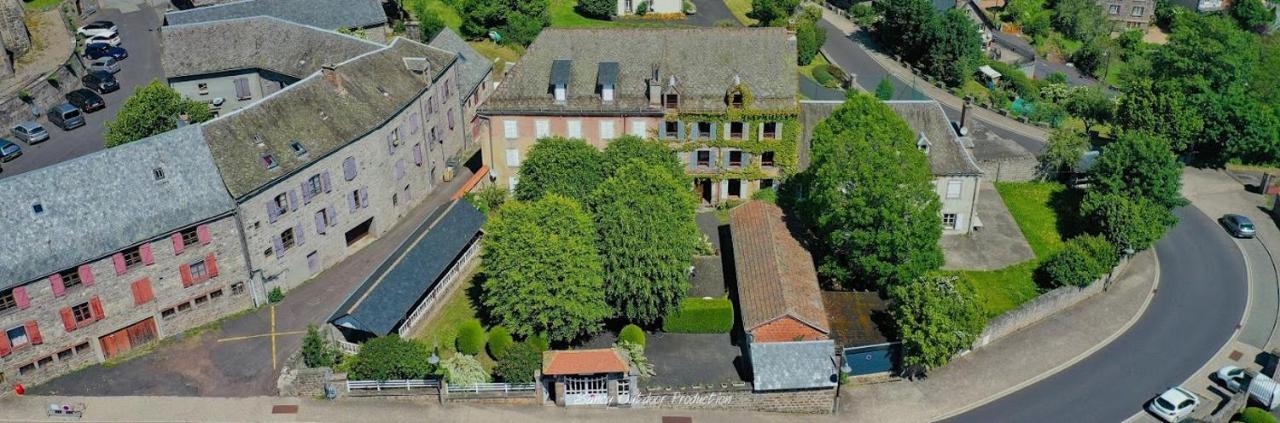 Les Tilleuls Besse-et-Saint-Anastaise Exteriör bild